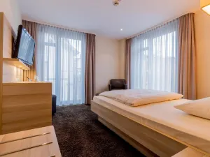 Hotel Bacchus