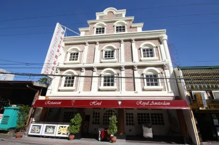 Hotel Royal Amsterdam Отели рядом с достопримечательностью «Филдс-авеню»