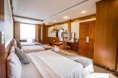 Lien Do Star Hotel Hotels near Đại Bình Travel - Leo núi cắm trại Bảo Lộc