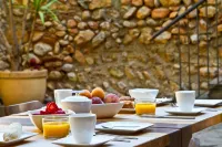 Casa9 Hôtel Hotels in Thuir