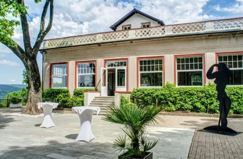 Schlosshotel Molkenkur Hotels in Neckargemund