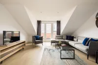 Charles Hope Staines Centre Hotels in Staines