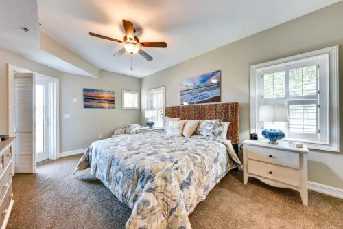 Pet-Friendly Fernandina Beach Condo Walk to Beach - spa