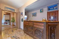 Logis Hotel de La Corniche