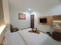 The Cabin Hotel Wirobrajan Hotels in Wirobrajan