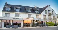Logis Hôtel l'Albatros - วิวทะเล