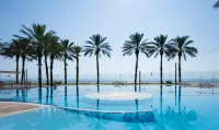 Gai Beach Hotel - Beach