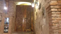 Marani Hotel - Parkering