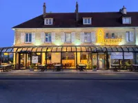 Hôtel Restaurant Le Phare Ouistreham - en bord de mer