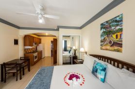 Baker's Suites Boutique Hotel