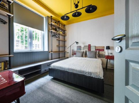 5 Vintage Guest House