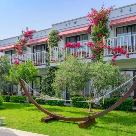 Villa Rustica Hotel Отели рядом с достопримечательностью «Пляж Гундоган»