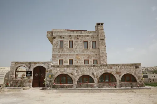 Katapa Stone House