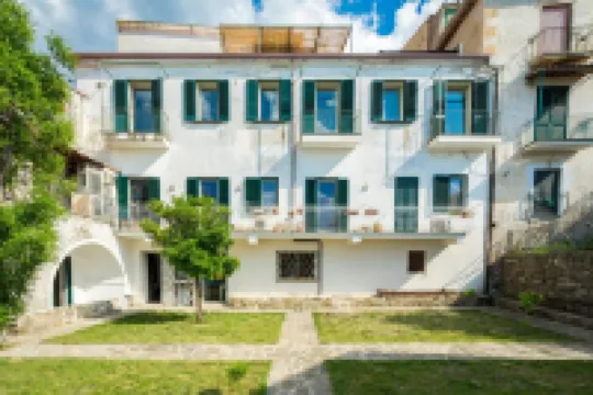 Borgo dei Saraceni - Domus Indomita