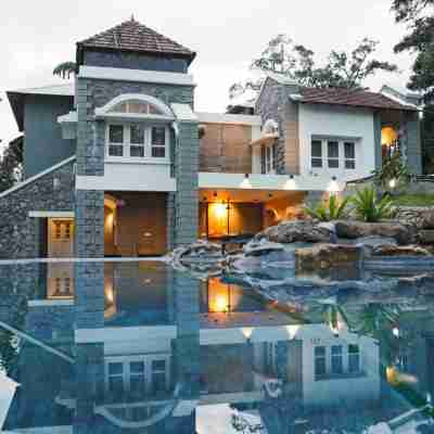 SpiceTree Rajakumari Hotel Exterior