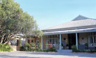 Oleander Guest House