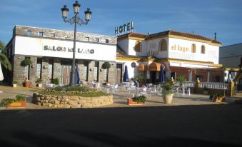 Hotel Restaurante El Lago