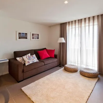 Bnapartments Palacio Отели рядом с достопримечательностью «Издательство Porto Editora»