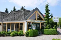 Hotel "Zwei Länder" Hotels in der Nähe von EKZ Glockenhofcenter