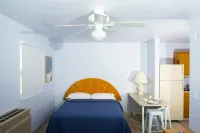 Dark Sky Suites Hotels in Hillside