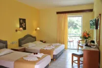 Dedalos Beach Hotel - Strand