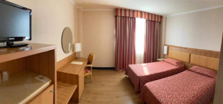 尼科泰爾巴列塔酒店