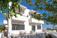 阿尼莫斯旅店 - 艾斯提亞 - 限成人 Vathianos Kampos住宿飯店