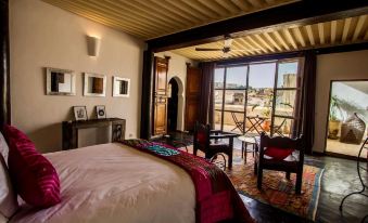 Riad Laaroussa