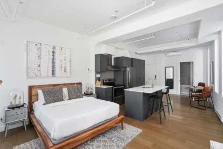 Bakan- Palais des Congres, Convention Centre Отели рядом с достопримечательностью «Парк Рапид»