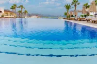 Fortezza Beach Resort - Romantic