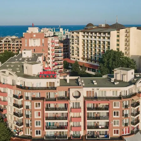 Admiral Plaza Holiday Apartments