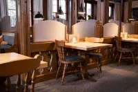 Hotel Zu Den Drei Kronen - Desayuno