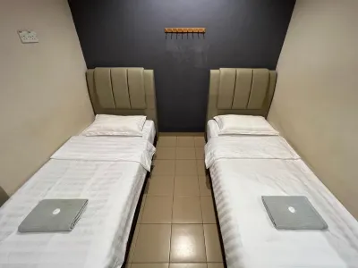 Pekan Budget Hotel Hôtels à proximité de : Kg. Paloh Hinai