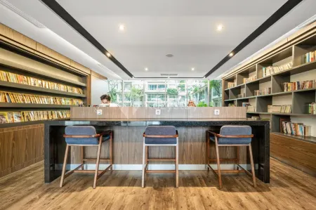 Dahayu by Kozystay - Paskal Отели рядом с достопримечательностью «Trek Lari KONI GOR Pajajaran»