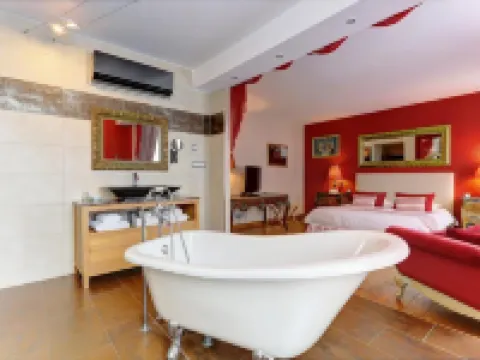 Champagne Domaine Sacret - AY Hotels in Ay