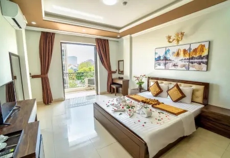 Dat Anh Hotel Отели в г. Thuy Thanh