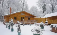 Chalets under Falcon Ridge Hotels in 