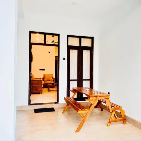 Shelo Transit Hotel