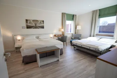 Bundt's Hotel & Gartenrestaurant Hotels near Cranz