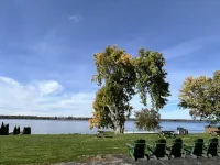 Windjammer Lodge - parking