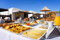 Aladdin Merzouga Camp - ที่มีที่จอดรถ