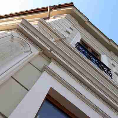 Hotel Cherica Hotel Exterior