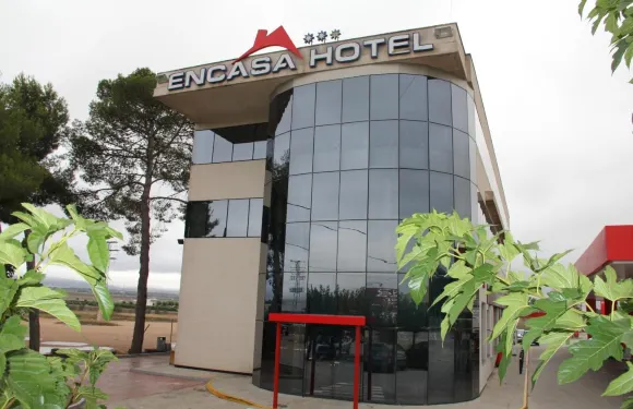 阿爾曼薩在家酒店