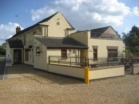 The Elm Tree Inn Отели в г. Маршленд Сейнт Джеймс