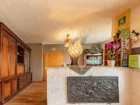 Hostellerie Val Fleuri Hotels in Bour