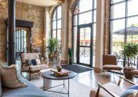 Lora Hotels in Stillwater