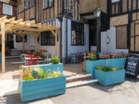 The George Hotel & Brasserie, Cranbrook Hotels in Cranbrook