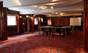 Red Lion Hotel by Greene King Inns