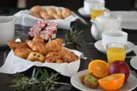 Hotel Le Tilbury - breakfast