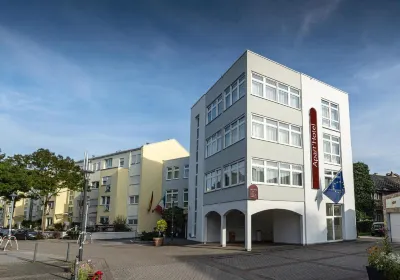 Apart' Hotel Hotels near The Europe Bridge